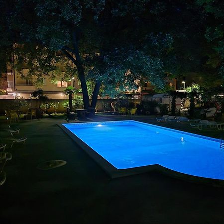 Biergarten Medulin Buitenkant foto