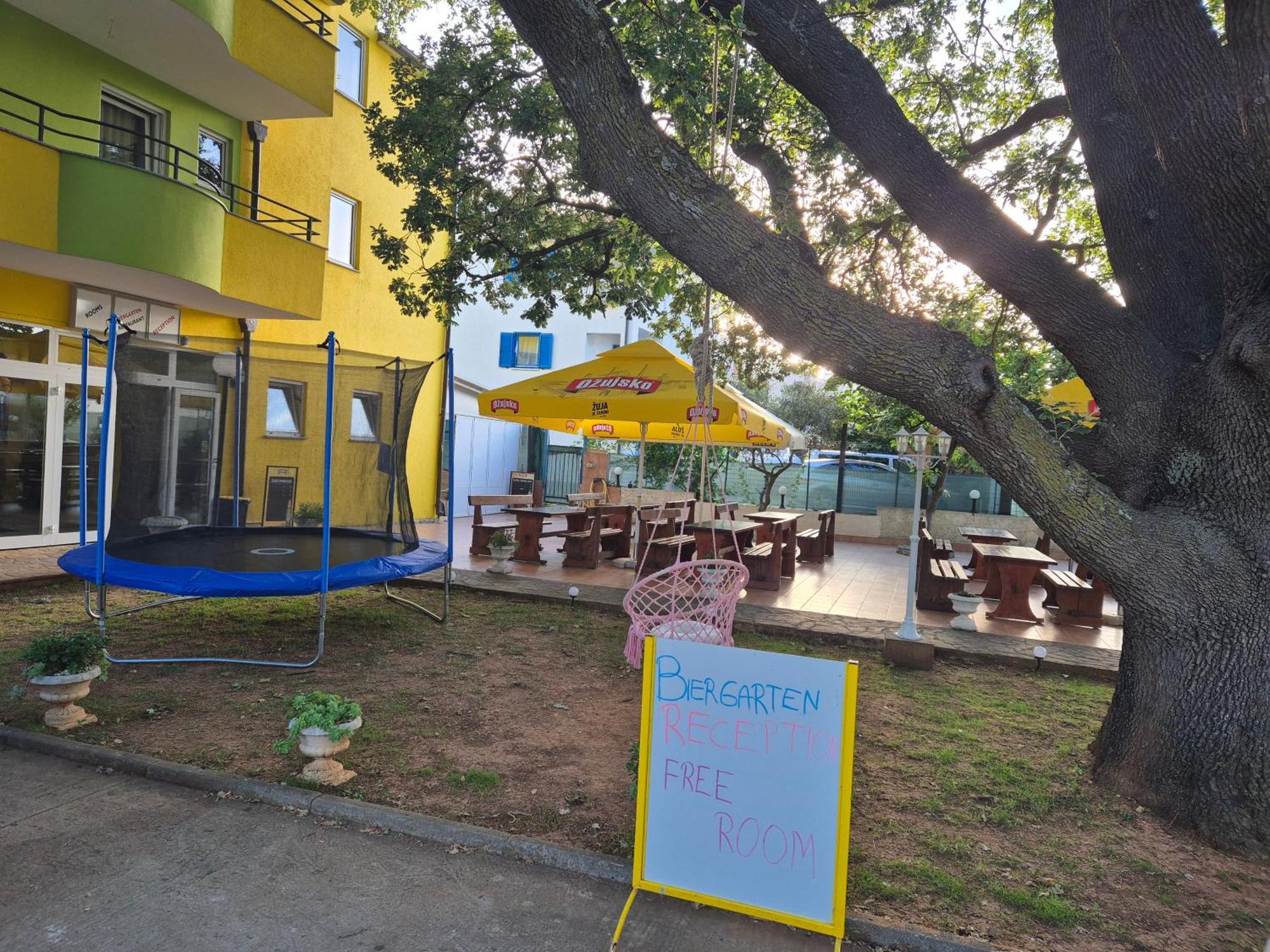 Biergarten Medulin Buitenkant foto